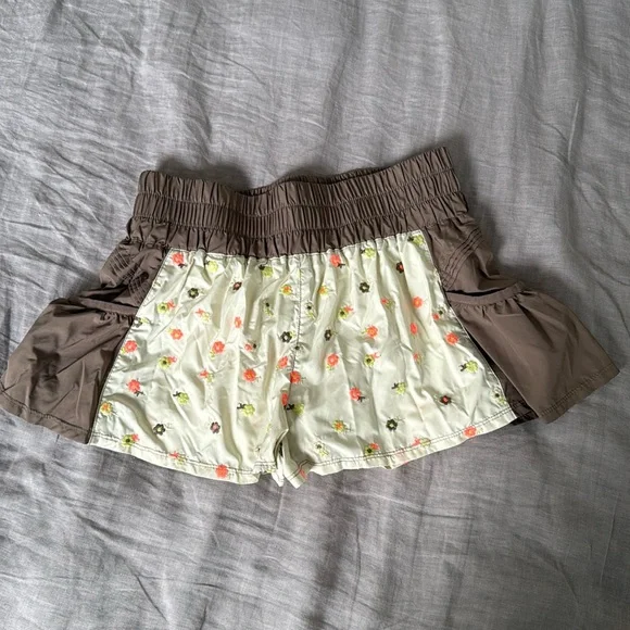 Free People Get Your Flirt On shorts, size small - Picture 1 of 2